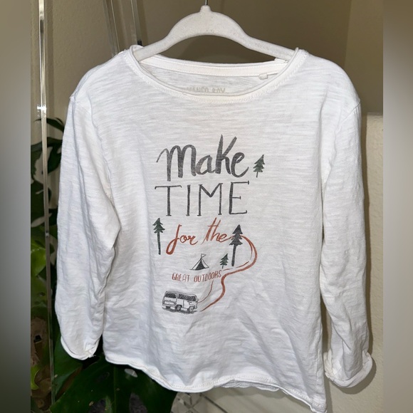 ZARA Graphic Shirt - Picture 1 of 3